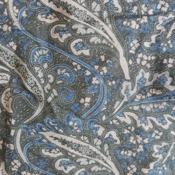 Perry Ellis button down - Picture 4 of 4